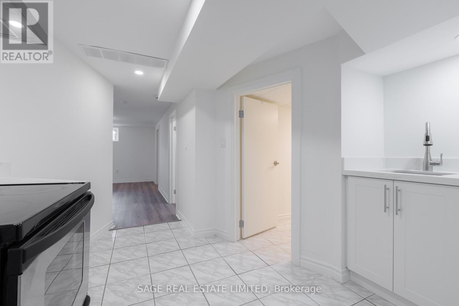 Lower - 131 Meadowvale Drive, Toronto, ON - Indoor