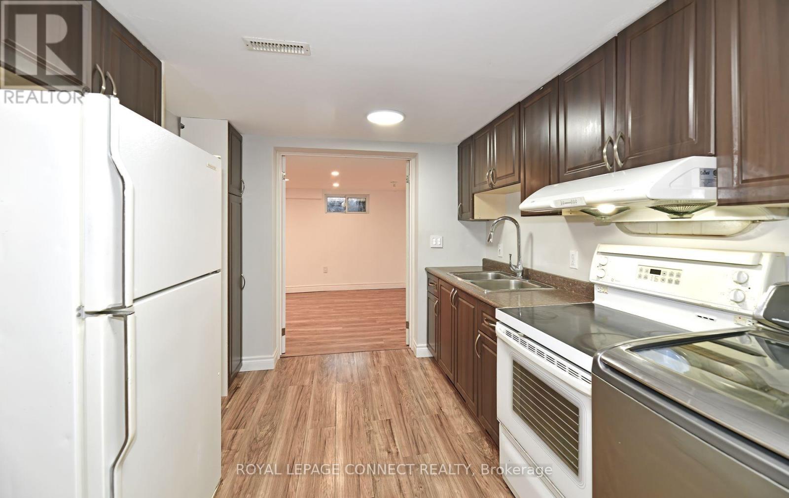 B - 36 Plumridge Court, Ajax, ON