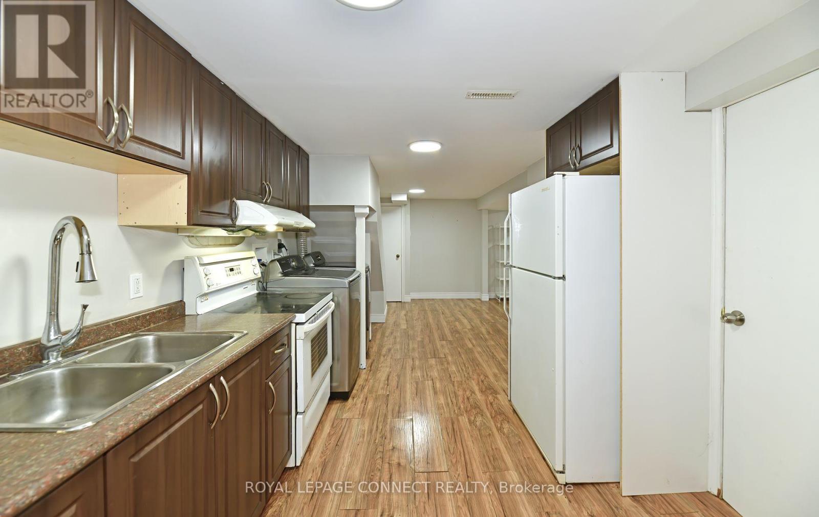 B - 36 Plumridge Court, Ajax, ON