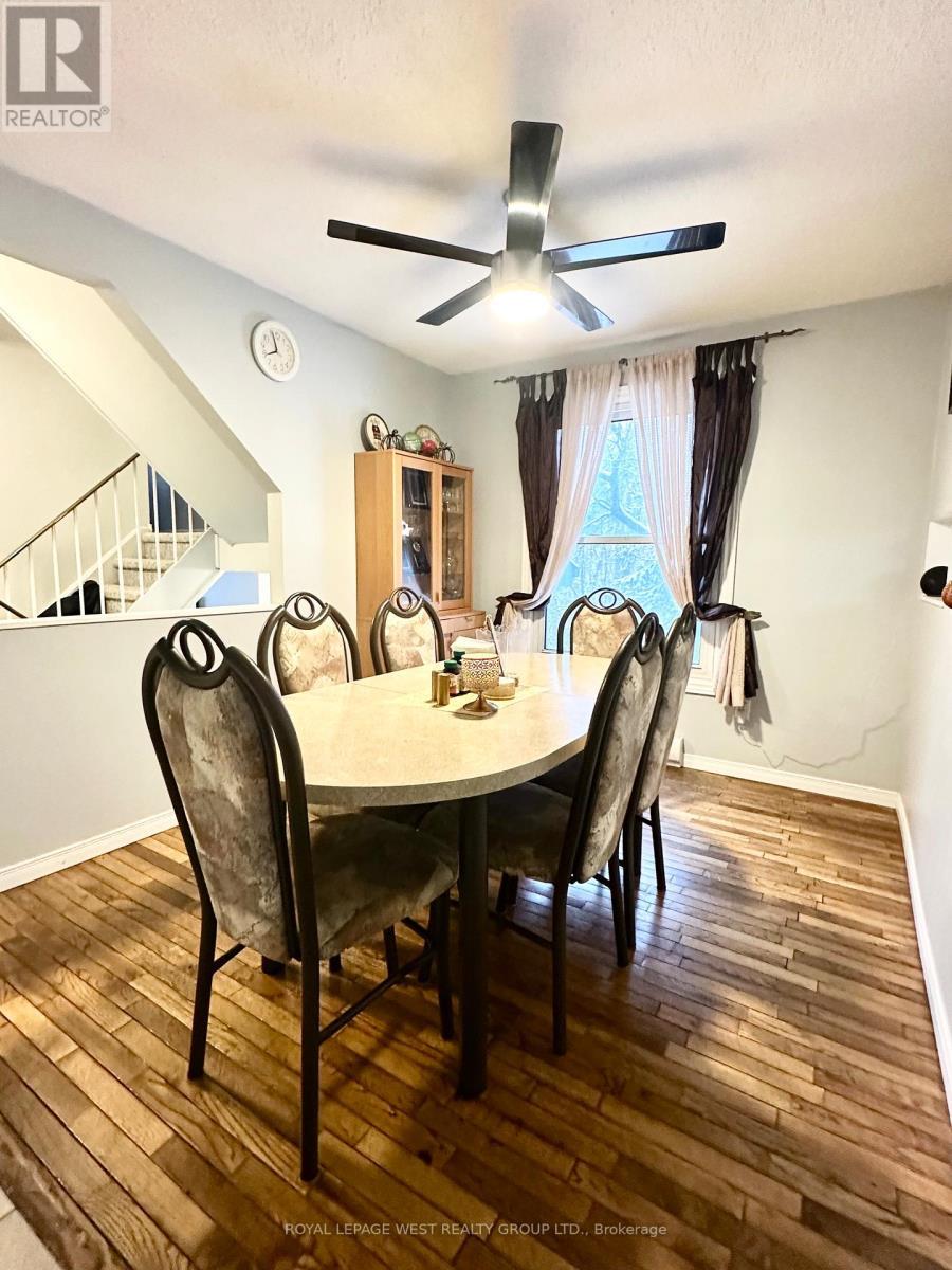 27 - 909 King Street W, Oshawa, ON - Indoor Photo Showing Dining Room