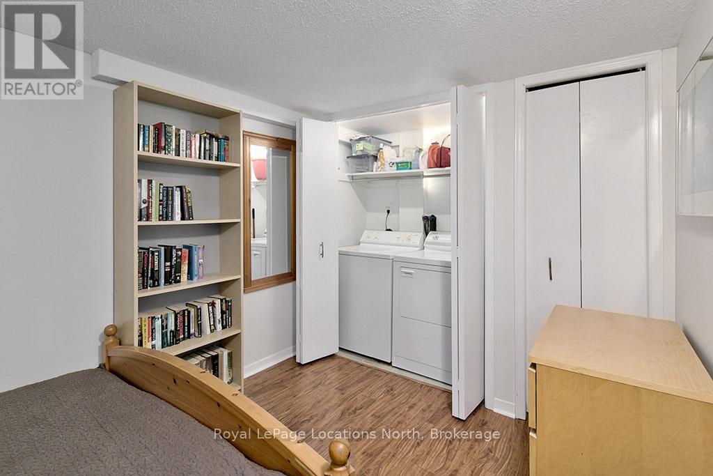 38 - 127 Alfred Street W, Blue Mountains, ON - Indoor Photo Showing Laundry Room