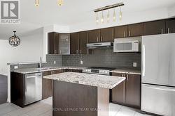 Plenty of space for entertaining! -