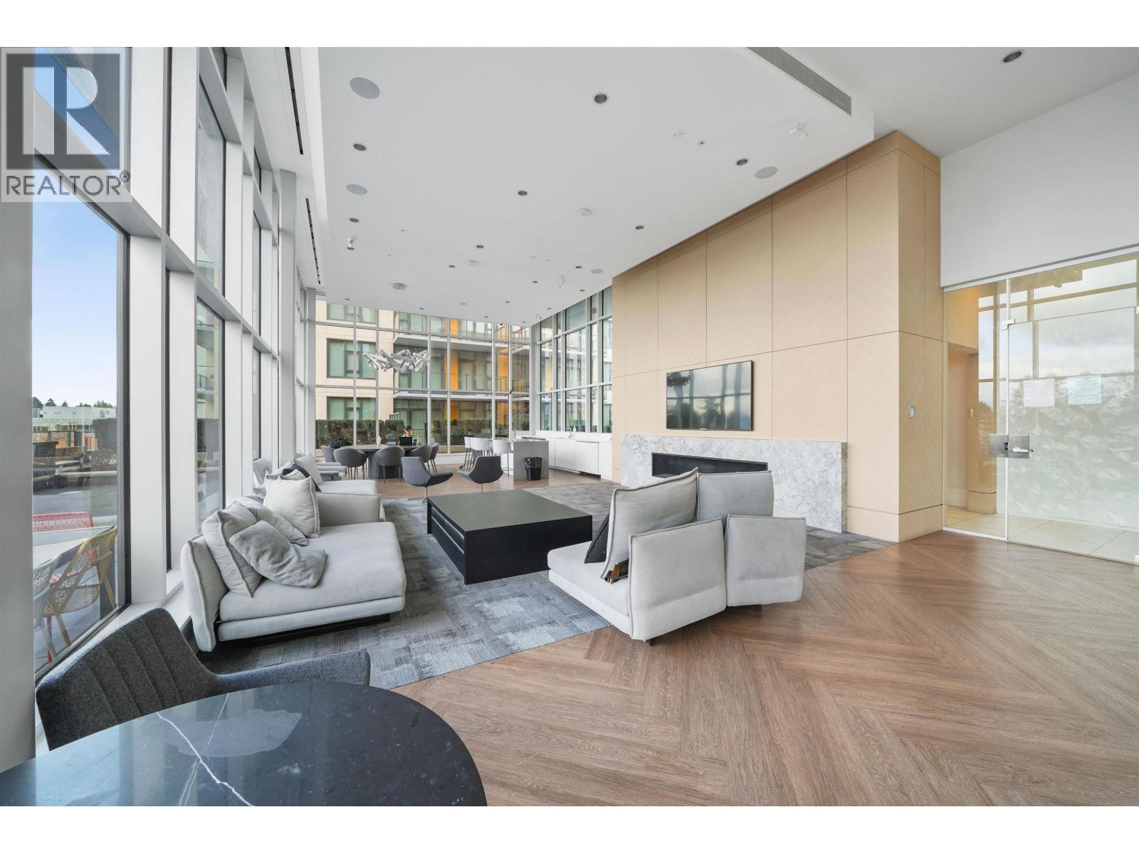 1610 7303 Noble Lane Avenue, Burnaby, BC - Indoor