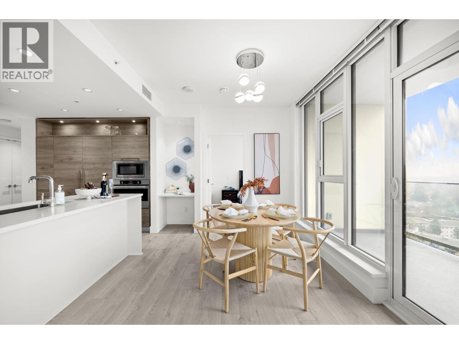 1610 7303 Noble Lane Avenue, Burnaby, BC - Indoor