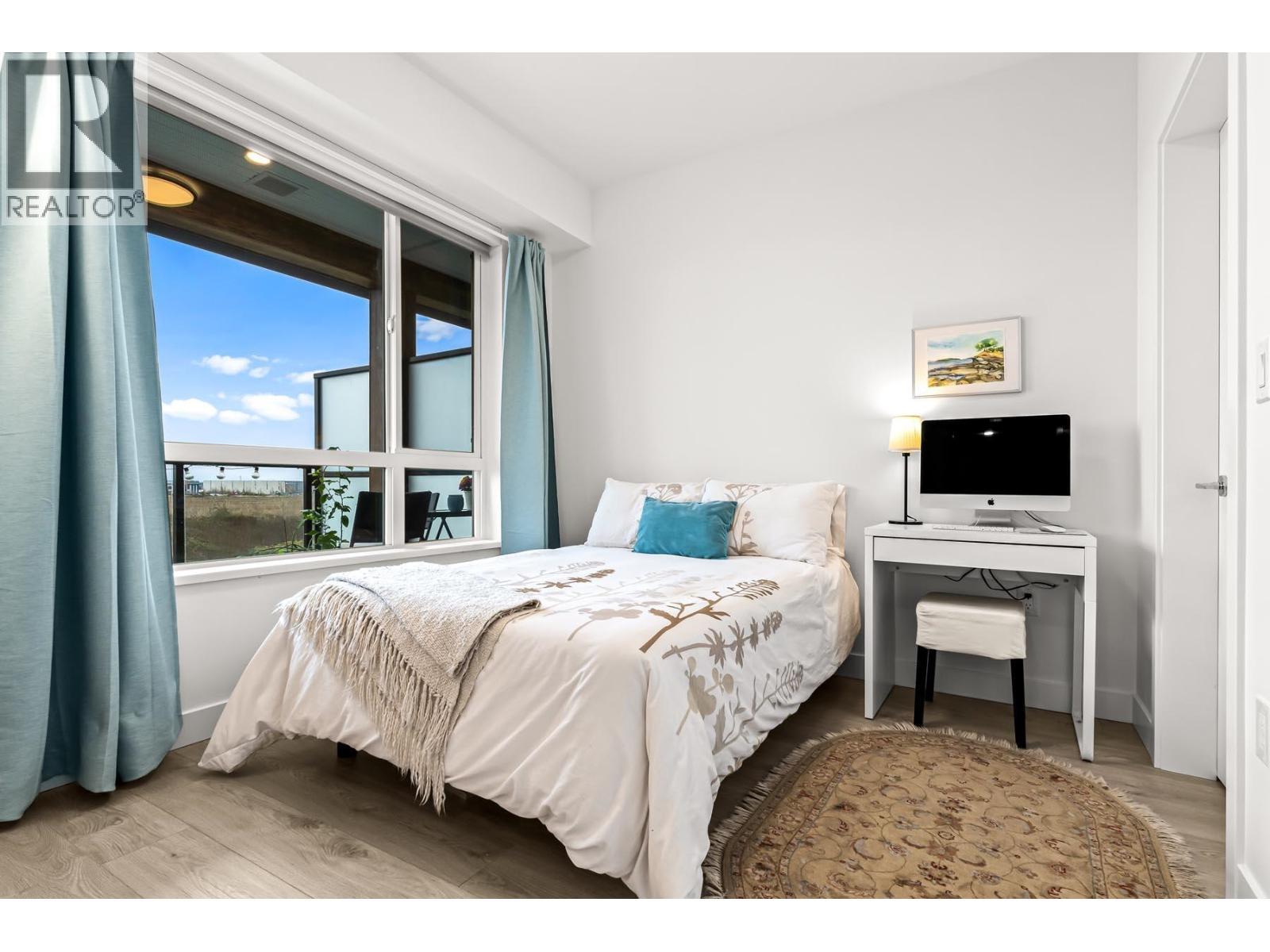 328 2499 Rabbit Drive, Tsawwassen, BC - Indoor Photo Showing Bedroom