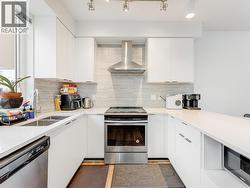 212 5355 LANE STREET Burnaby, BC V5H 0H1