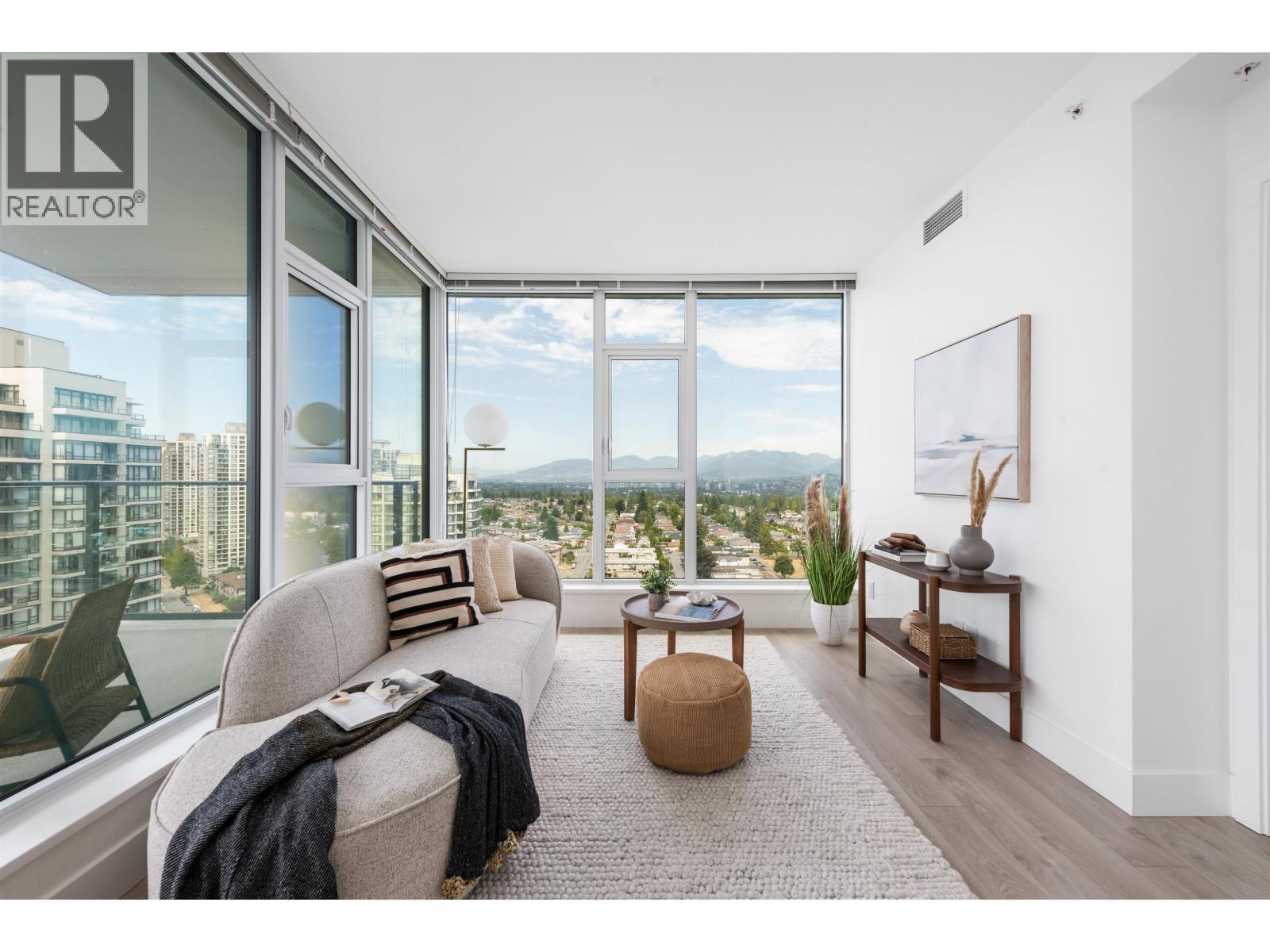 2310 7358 Edmonds Street, Burnaby, BC - Indoor