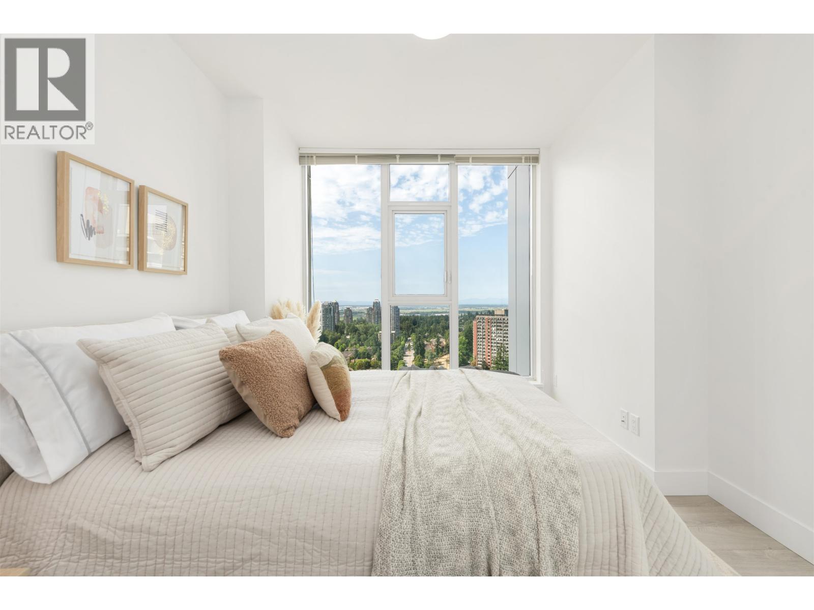 2310 7358 Edmonds Street, Burnaby, BC - Indoor Photo Showing Bedroom