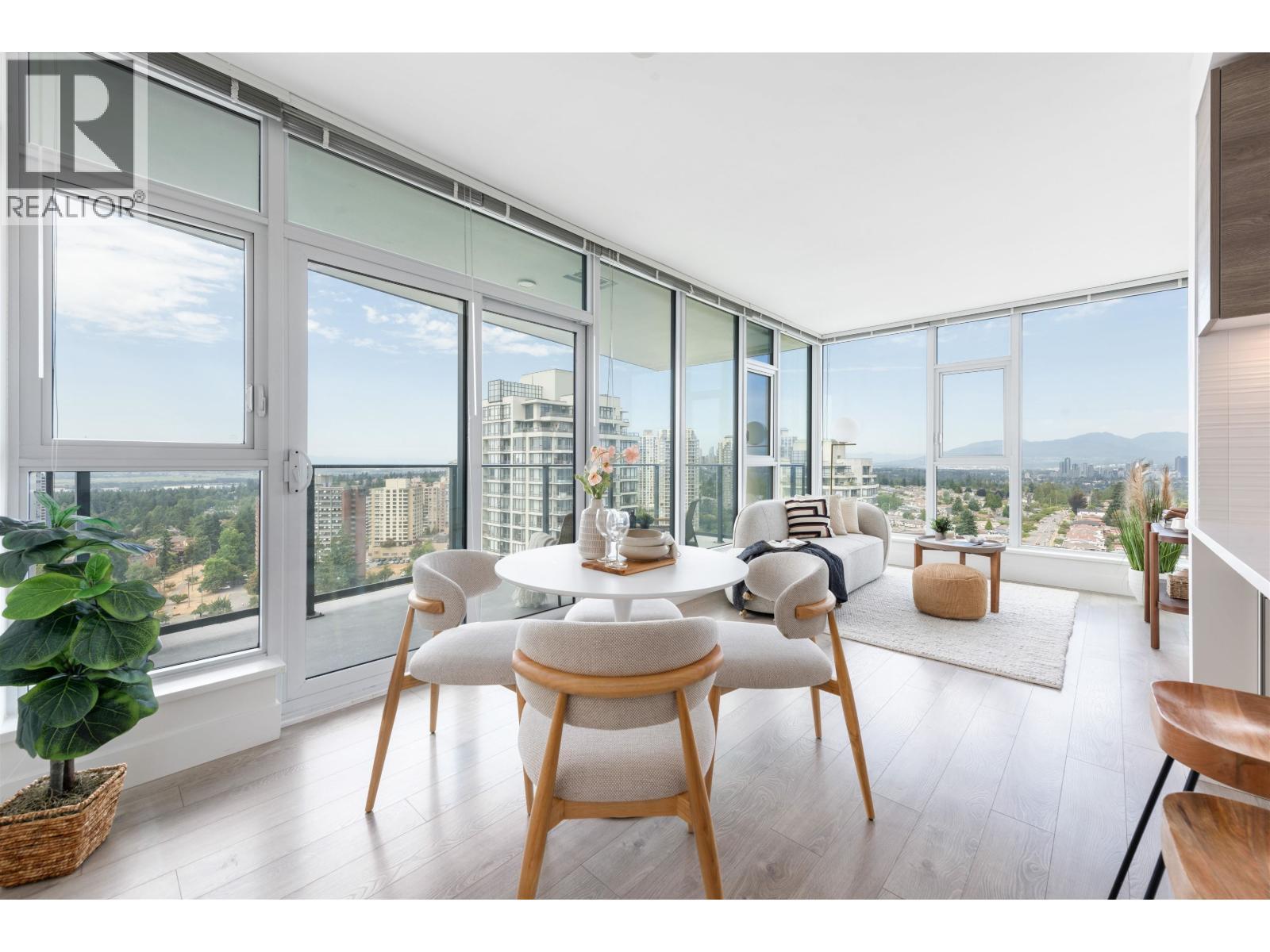 2310 7358 Edmonds Street, Burnaby, BC - Indoor Photo Showing Dining Room