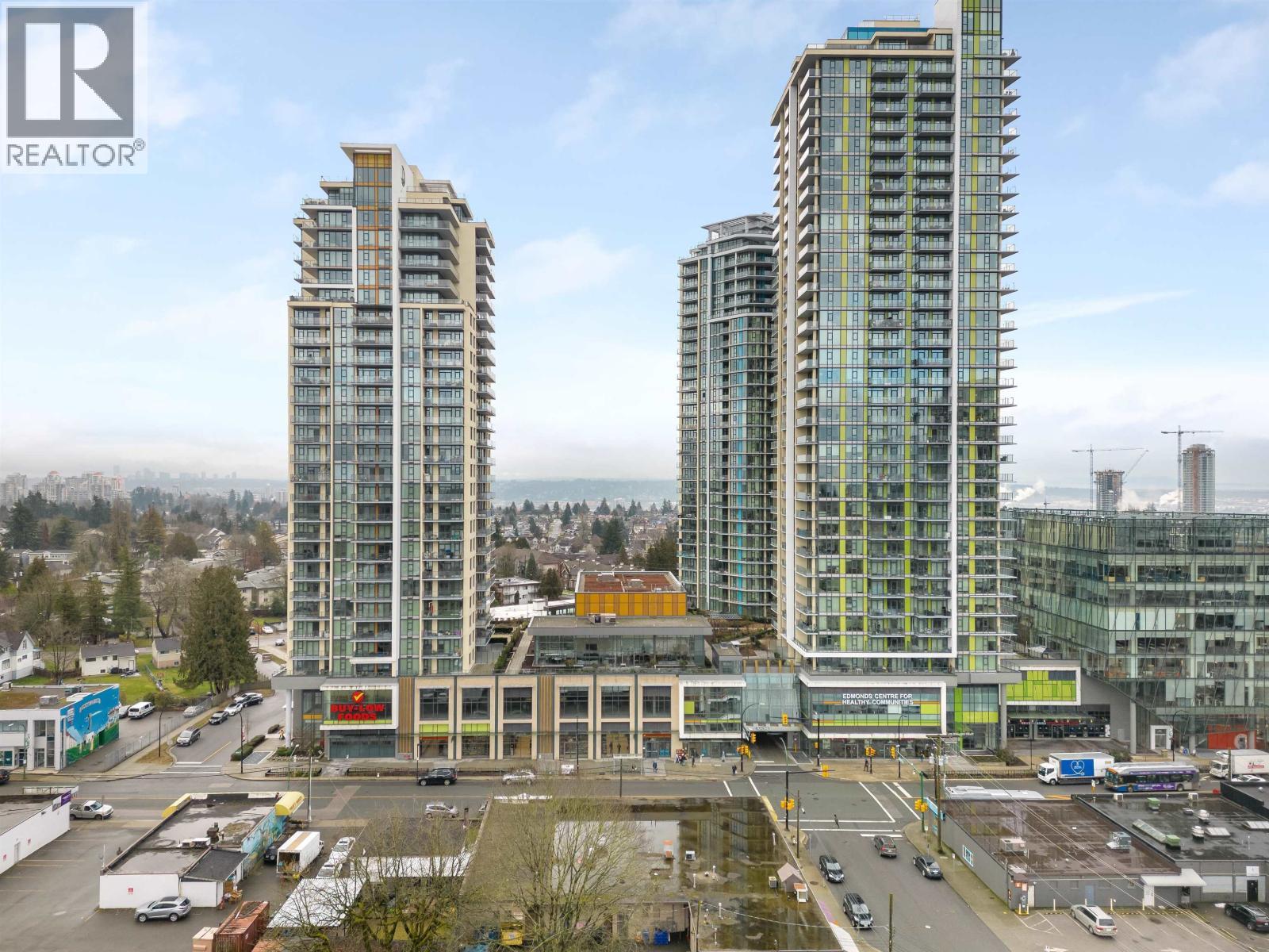 2310 7358 Edmonds Street, Burnaby, BC - Outdoor With Facade