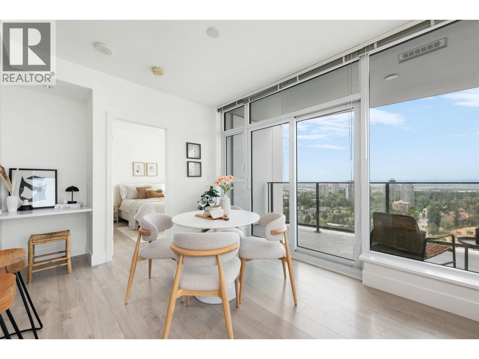 2310 7358 Edmonds Street, Burnaby, BC - Indoor