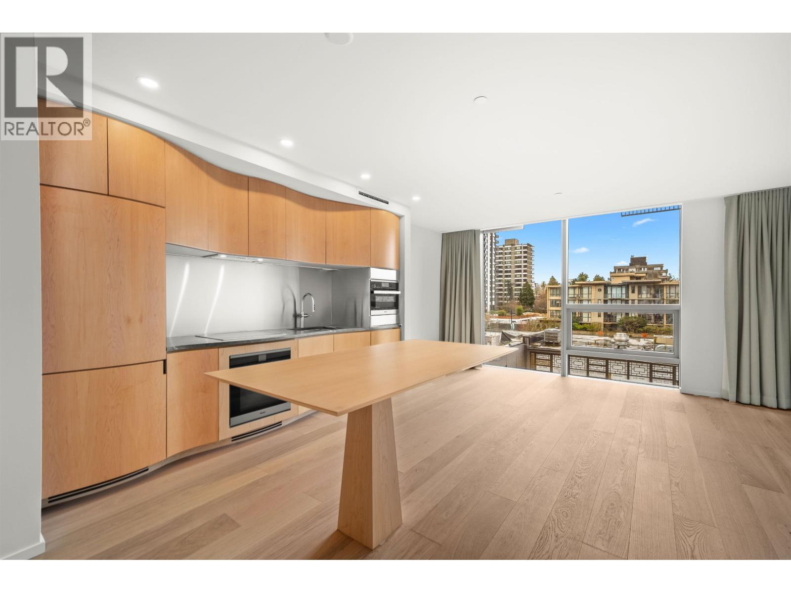601 1568 Alberni Street, Vancouver, BC - Indoor Photo Showing Kitchen