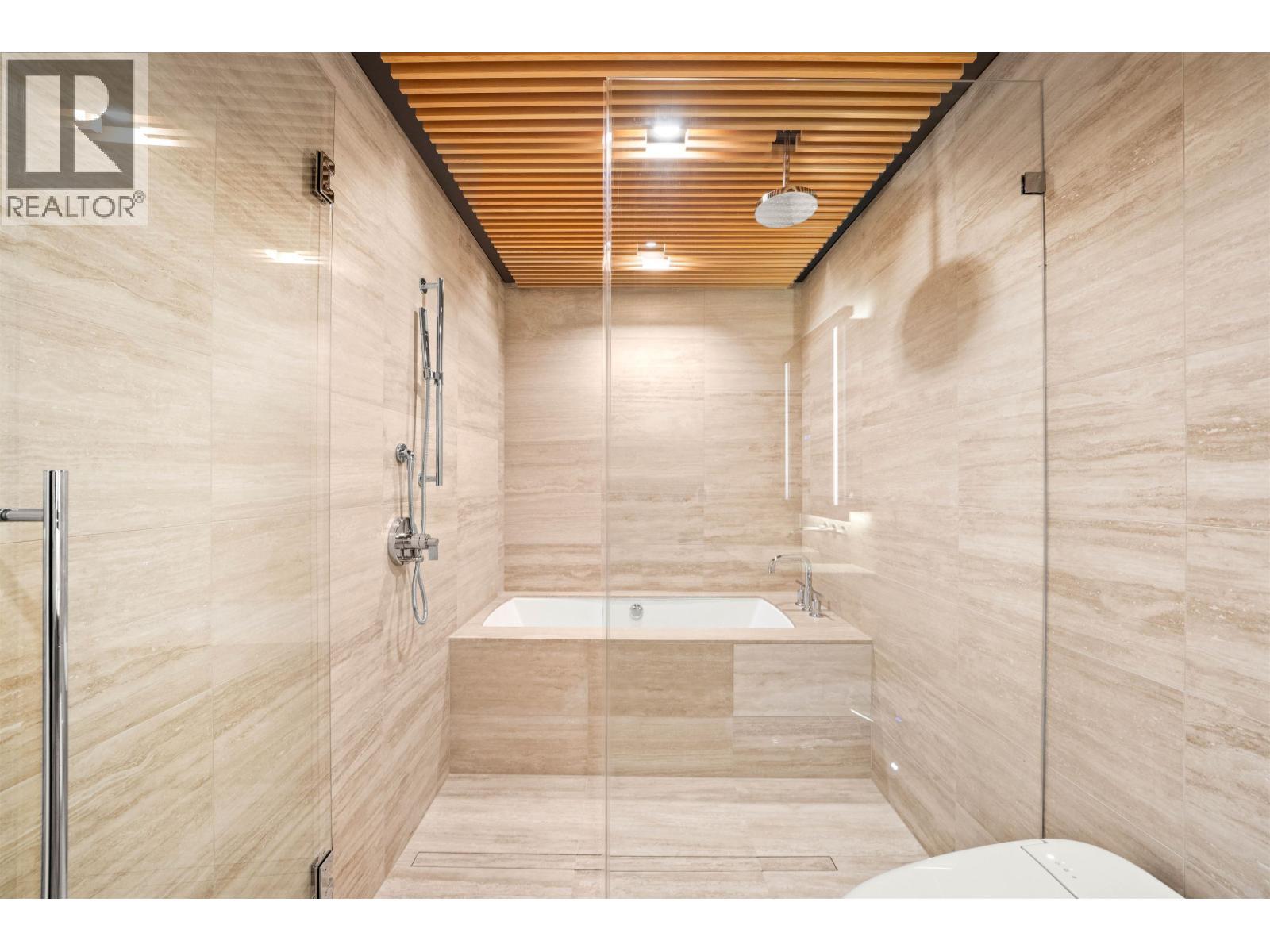 601 1568 Alberni Street, Vancouver, BC - Indoor Photo Showing Bathroom
