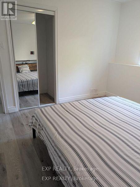 201 Garden Avenue, Georgina, ON - Indoor Photo Showing Bedroom