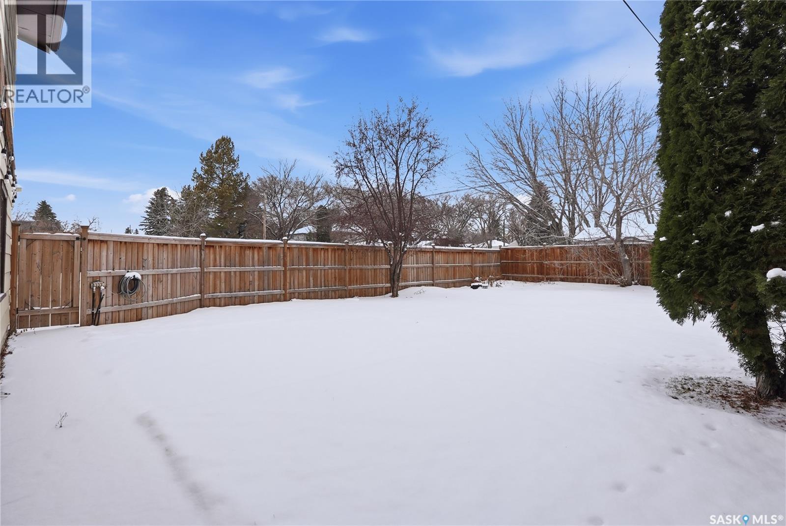 901 6Th Street E, Saskatoon, SK - Outdoor