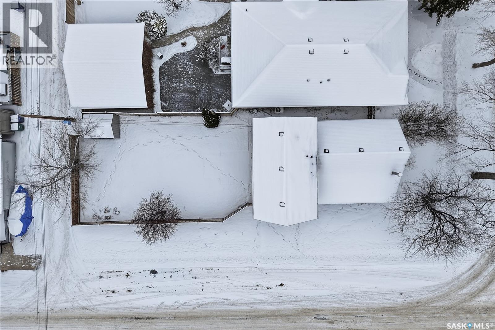 901 6Th Street E, Saskatoon, SK - Outdoor