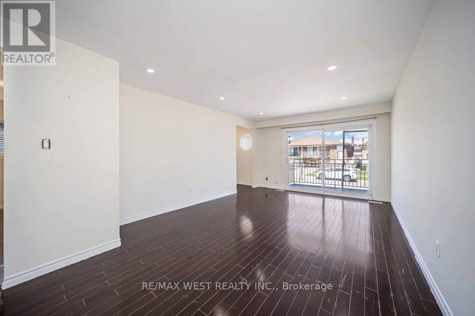 Upper Floor - 44 Fallway Road, Brampton, ON - Indoor Photo Showing Other Room
