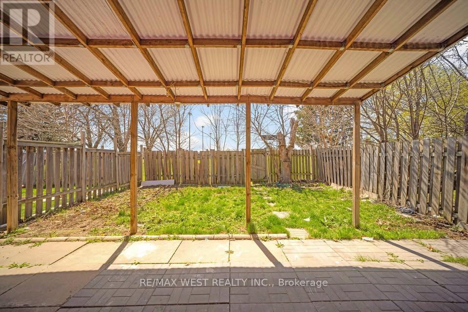 Upper Floor - 44 Fallway Road, Brampton, ON - Outdoor