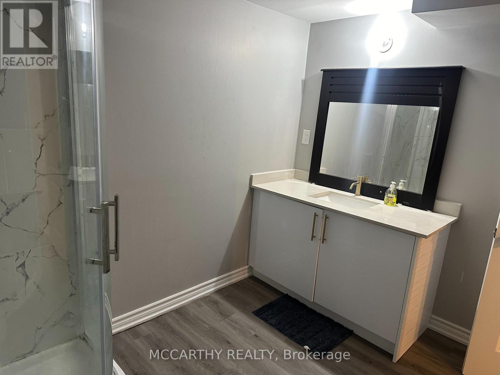 326 Wallace Street, Shelburne, ON - Indoor Photo Showing Bathroom