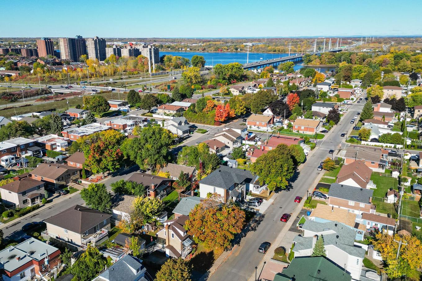 Photo aérienne - 12370 6E Avenue (R.-D.-P.), Montréal (Rivière-Des-Prairies/Pointe-Aux-Trembles), QC - Outdoor With View