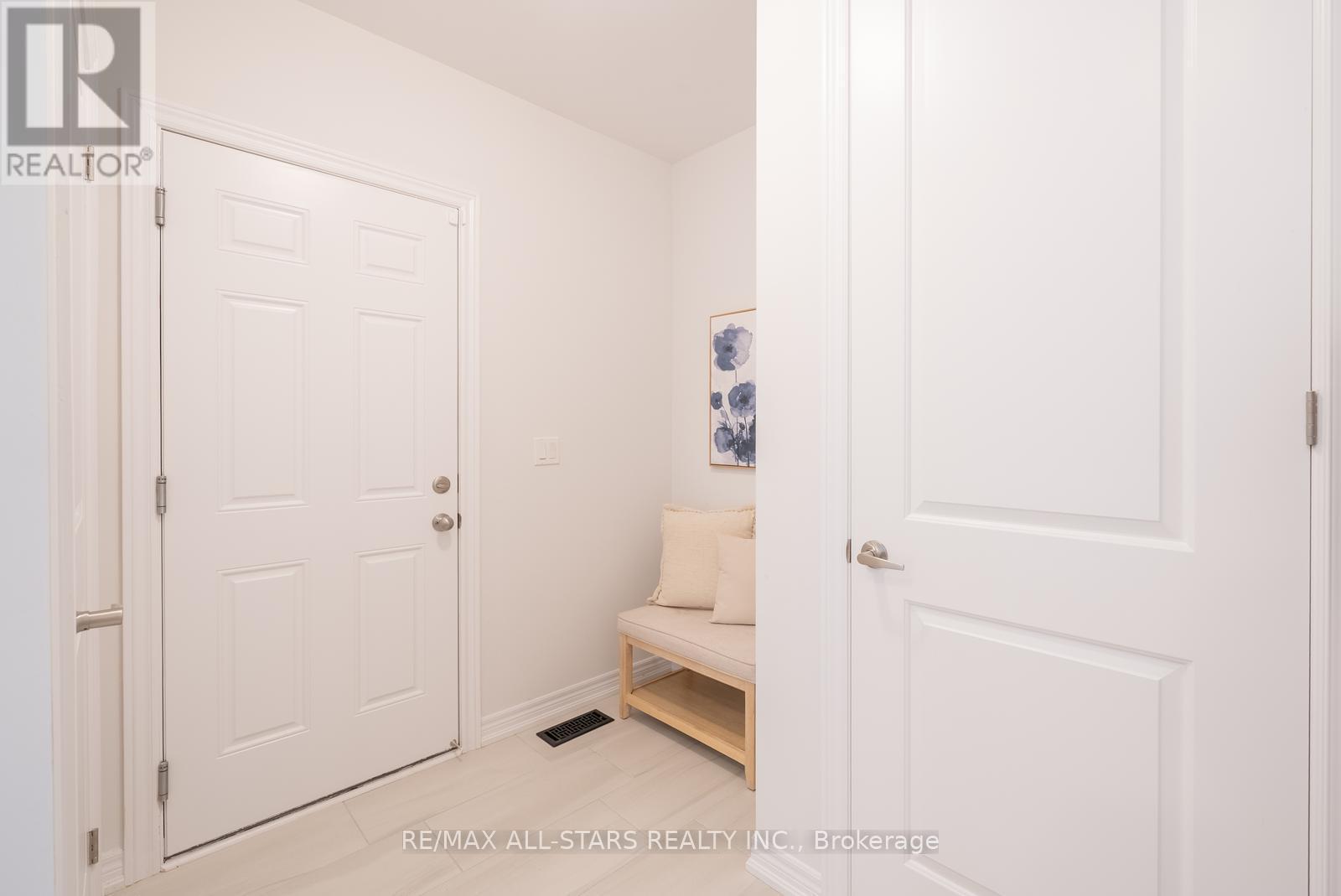 129 Busato Drive, Whitchurch-Stouffville, ON - Indoor Photo Showing Other Room