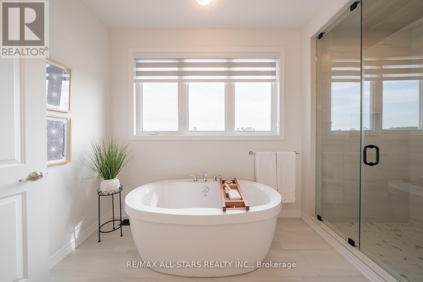 129 Busato Drive, Whitchurch-Stouffville, ON - Indoor Photo Showing Bathroom