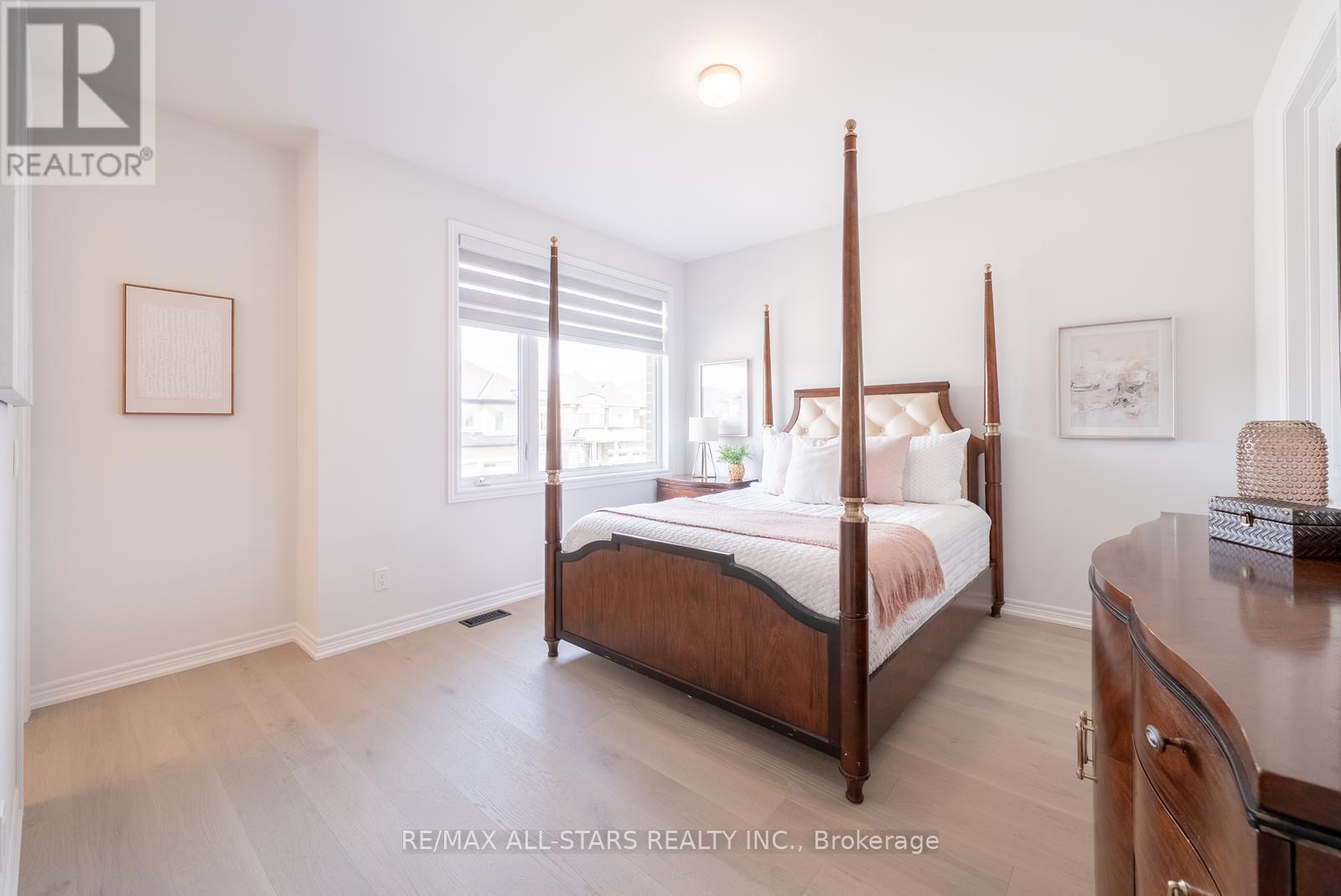 129 Busato Drive, Whitchurch-Stouffville, ON - Indoor Photo Showing Bedroom