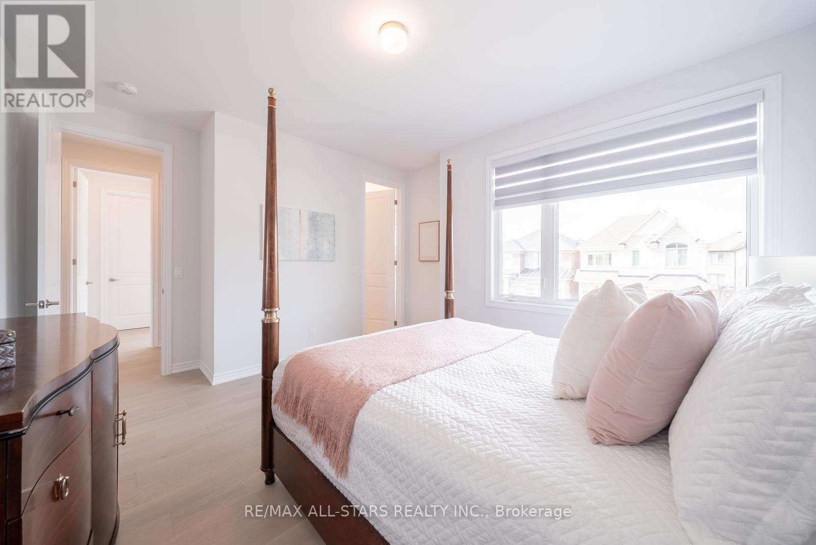 129 Busato Drive, Whitchurch-Stouffville, ON - Indoor Photo Showing Bedroom