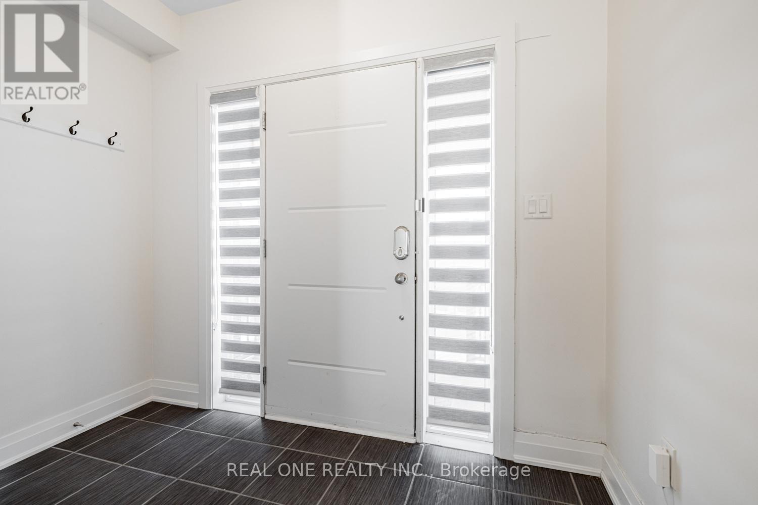 5 Gridiron Gate, Vaughan, ON - Indoor Photo Showing Other Room