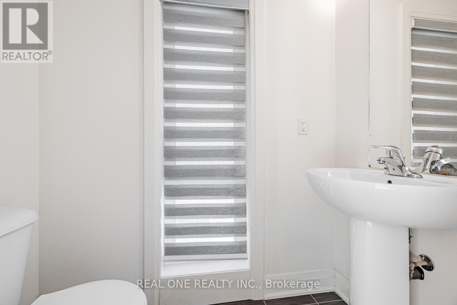 5 Gridiron Gate, Vaughan, ON - Indoor Photo Showing Bathroom