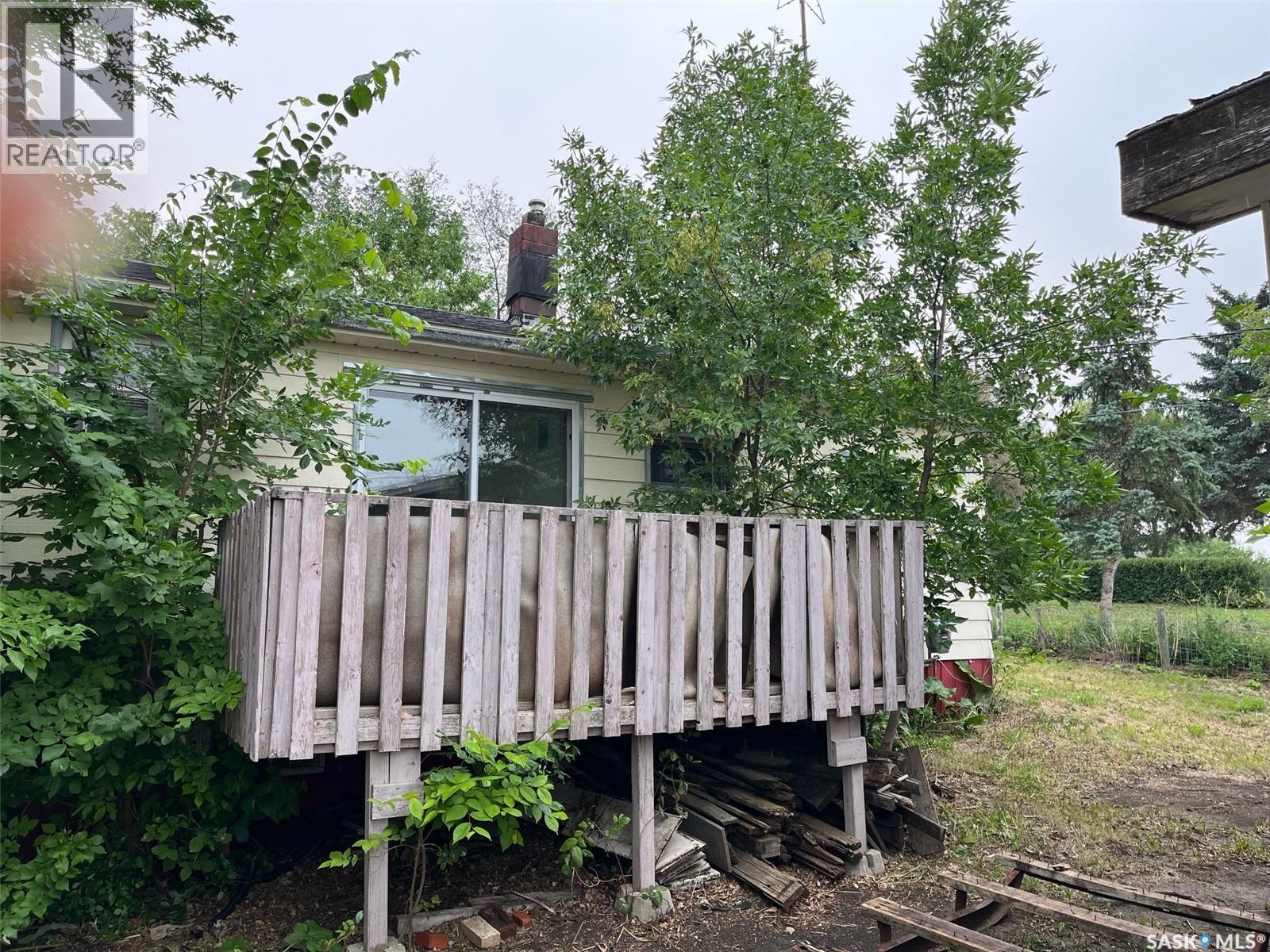 211 2Nd Street E, Lafleche, SK - Outdoor