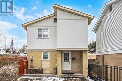 6 HOLLOWAY COURT Brampton, ON L6S 1R3