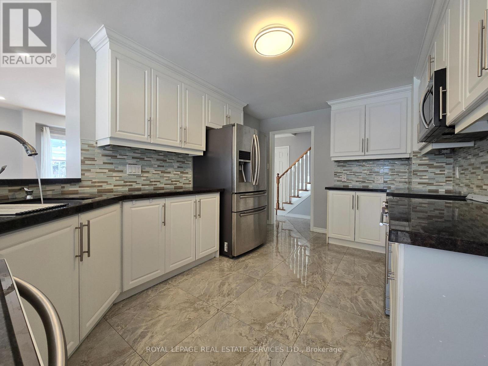 Upper - 2932 Cape Hill Crescent, Mississauga, ON