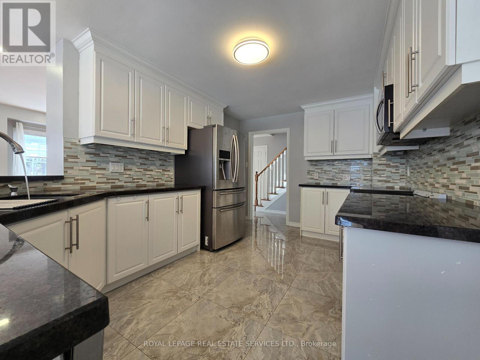 Upper - 2932 Cape Hill Crescent, Mississauga, ON