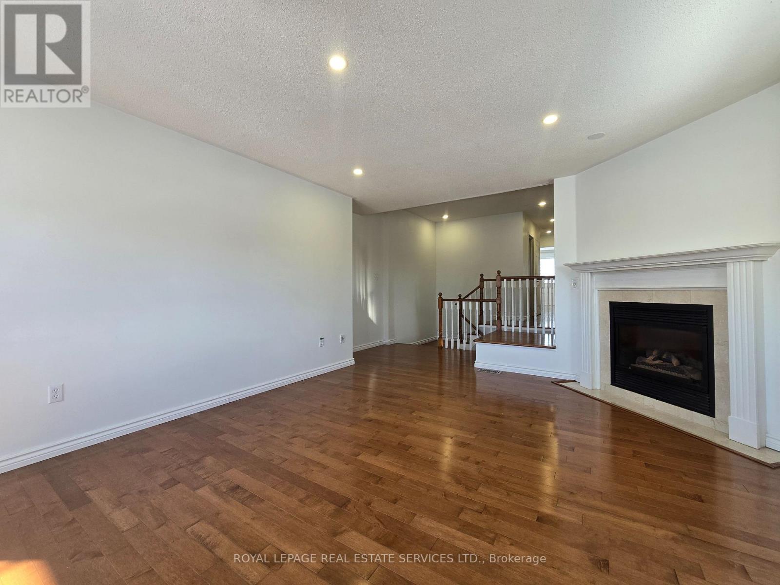 Upper - 2932 Cape Hill Crescent, Mississauga, ON