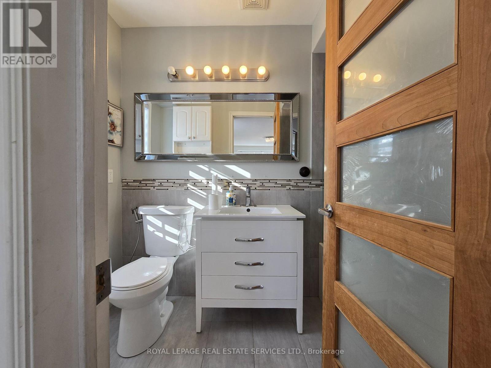 Upper - 2932 Cape Hill Crescent, Mississauga, ON