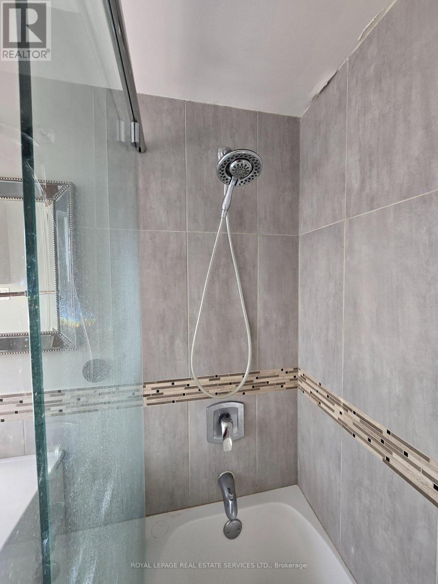 Upper - 2932 Cape Hill Crescent, Mississauga, ON