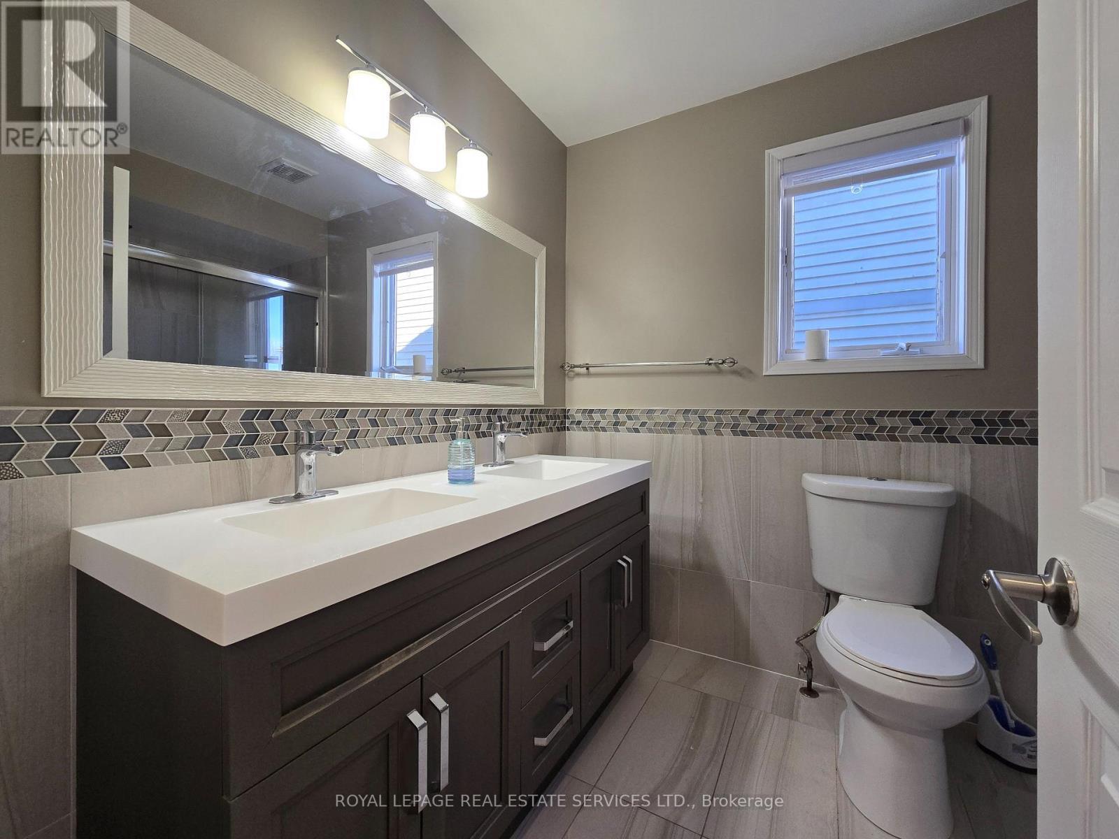 Upper - 2932 Cape Hill Crescent, Mississauga, ON