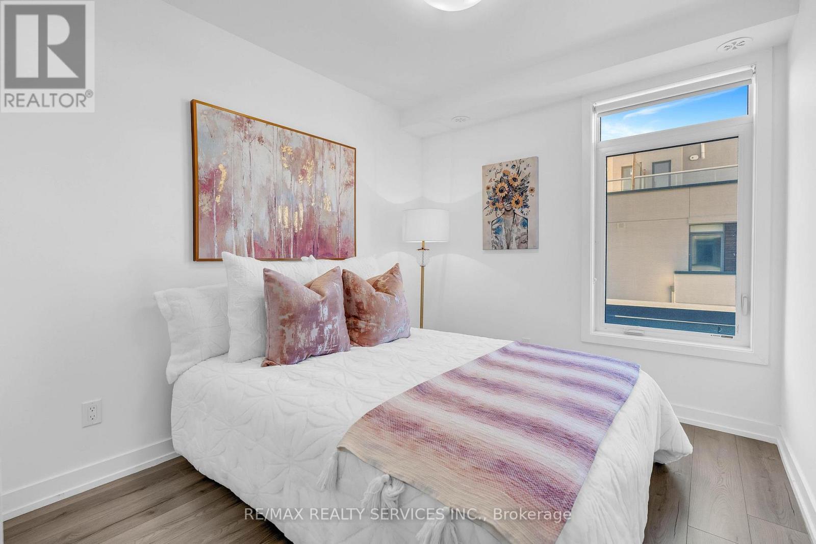 342 - 3062 Sixth Line, Oakville, ON - Indoor Photo Showing Bedroom