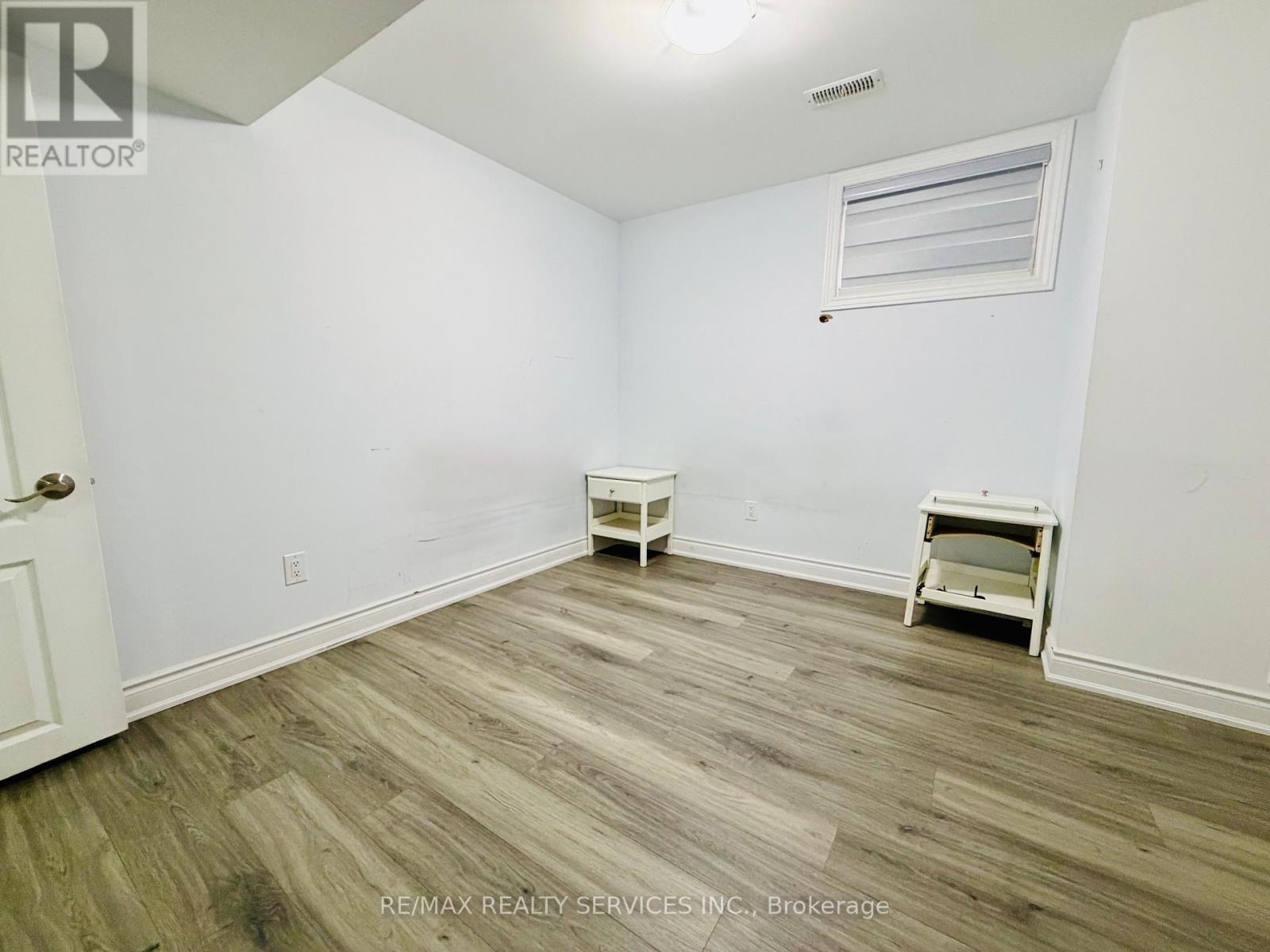 67 Larson Peak Road, Caledon, ON - Indoor Photo Showing Other Room