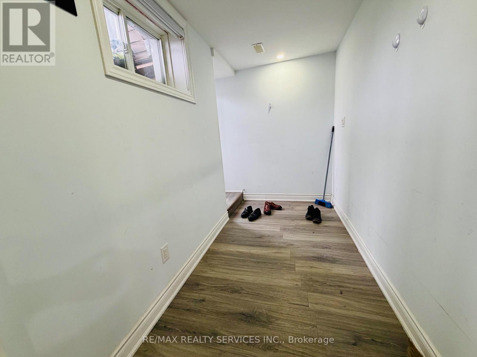 67 Larson Peak Road, Caledon, ON - Indoor Photo Showing Other Room