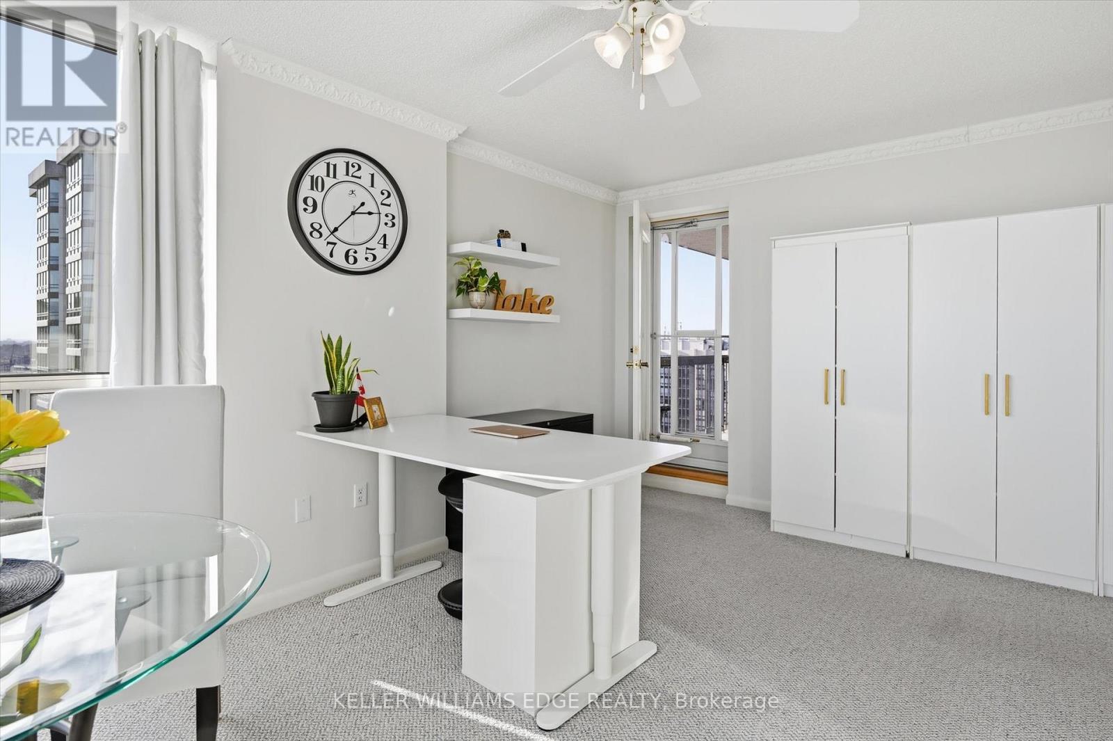 Den with Bronte Harbour & Lake view - 1808 - 2170 Marine Drive, Oakville, ON - Indoor