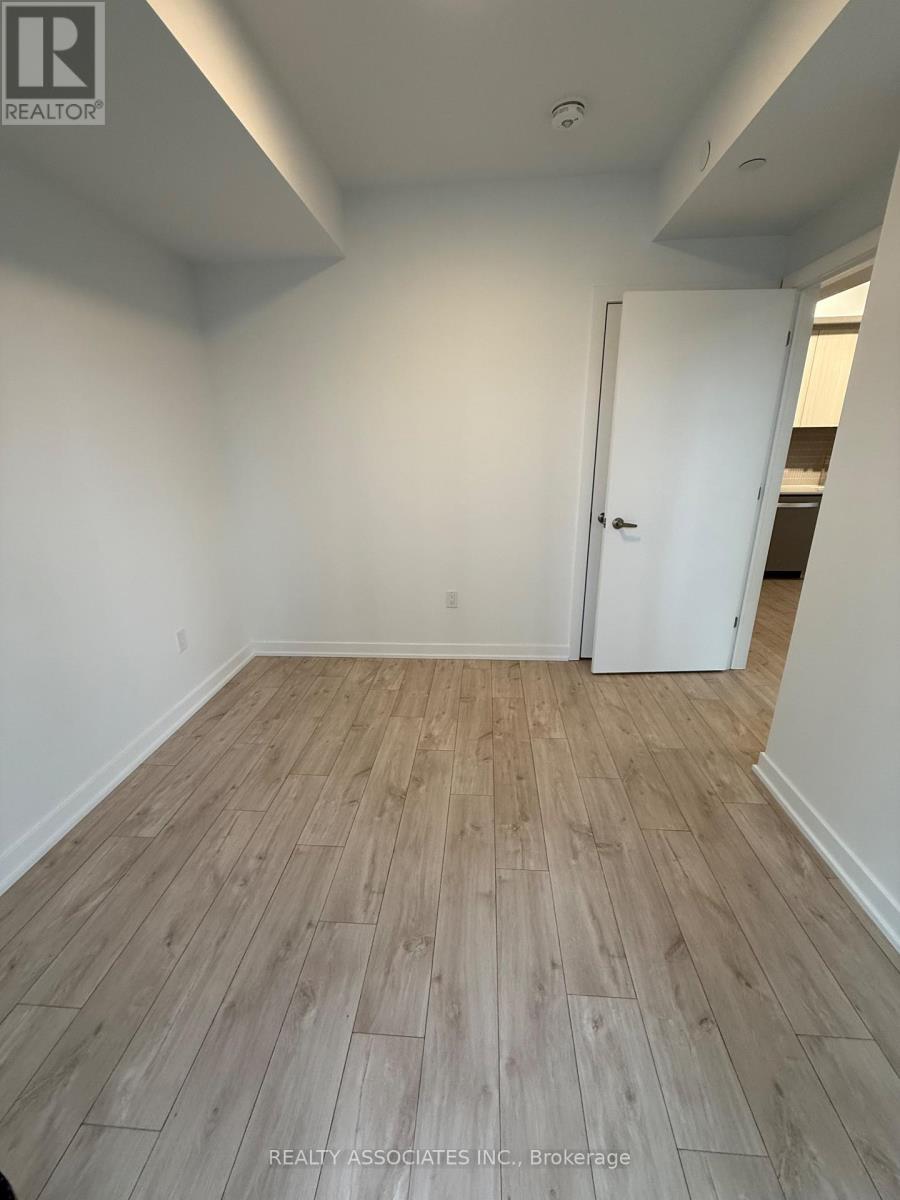 203 - 720 Whitlock Avenue, Milton, ON - Indoor Photo Showing Other Room