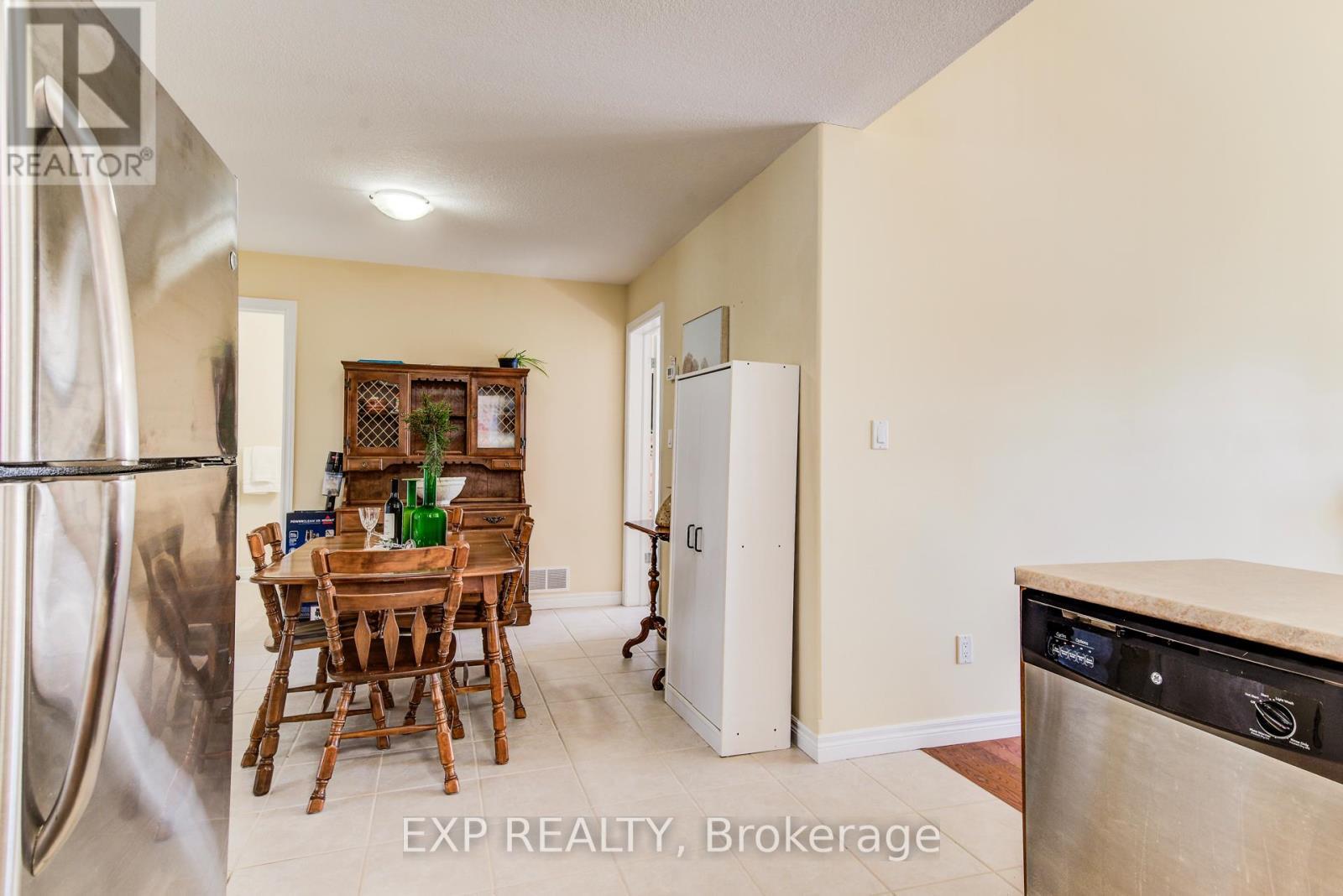 36 Washburn Drive, Guelph, ON - Indoor