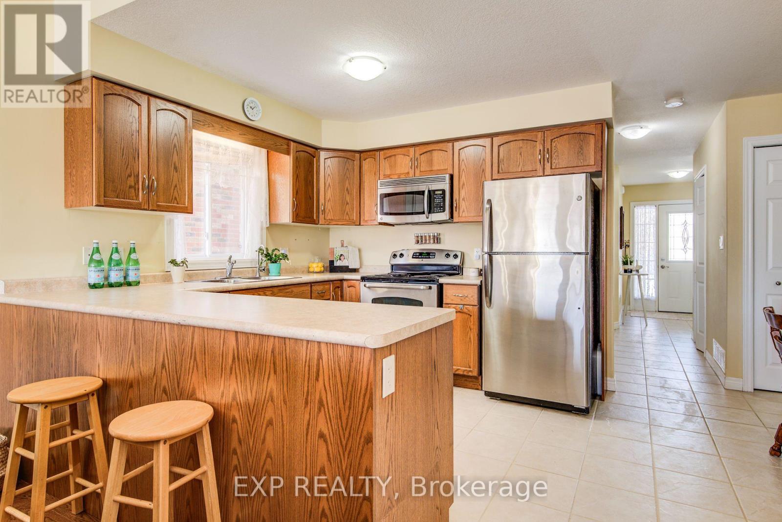 36 Washburn Drive, Guelph, ON - Indoor Photo Showing Kitchen