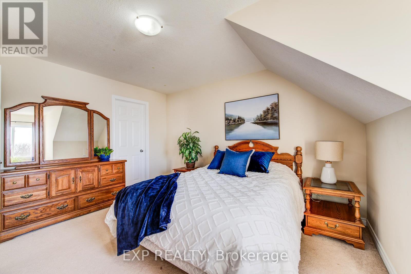 36 Washburn Drive, Guelph, ON - Indoor Photo Showing Bedroom