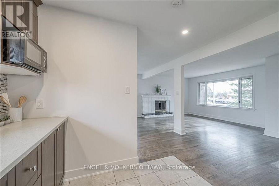 41 Fieldrow Street, Ottawa, ON - Indoor