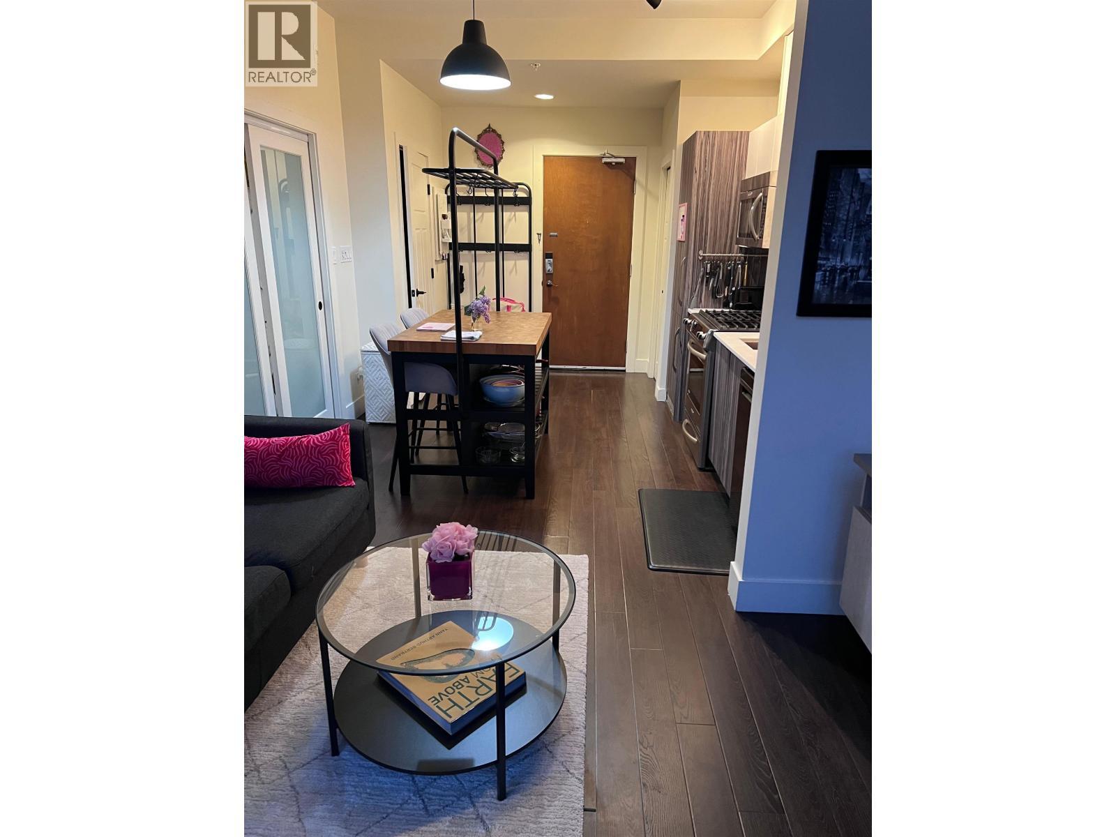 404 2250 Commercial Drive, Vancouver, BC - Indoor