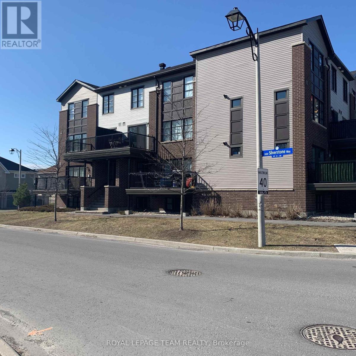 408 Silverstone Way, Ottawa, ON - Outdoor