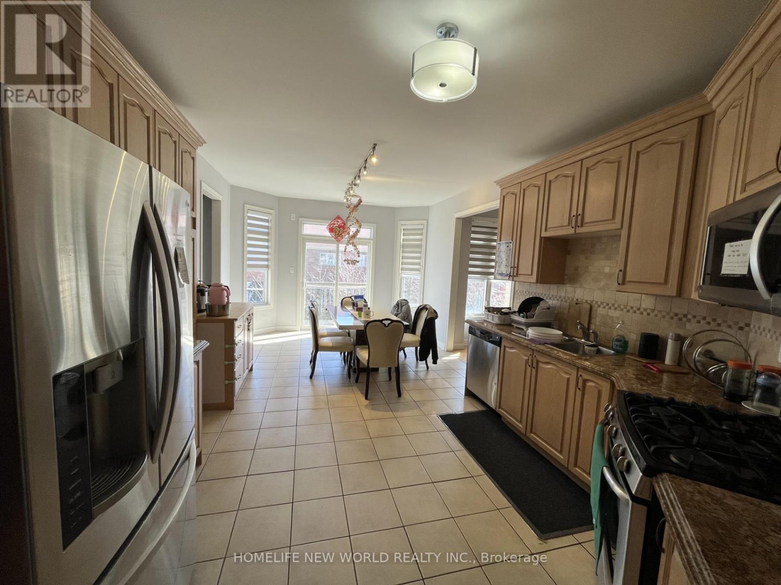 667 Peter Rupert Avenue, Vaughan, ON - Indoor Photo Showing Kitchen